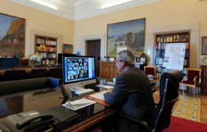 &Epsilon;&tau;ή&sigma;&iota;&alpha; Έ&kappa;&theta;&epsilon;&sigma;&eta; &Epsilon;&xi;έ&lambda;&iota;&xi;&eta;&sigmaf; &Kappa;&omicron;&iota;&nu;&omega;&nu;&iota;&kappa;ώ&nu;, &Pi;&epsilon;&rho;&iota;&beta;&alpha;&lambda;&lambda;&omicron;&nu;&tau;&iota;&kappa;ώ&nu; & &Omicron;&iota;&kappa;&omicron;&nu;&omicron;&mu;&iota;&kappa;ώ&nu; &Delta;&epsilon;&iota;&kappa;&tau;ώ&nu; &gamma;&iota;&alpha; ό&lambda;&alpha; &tau;&alpha; &nu;&eta;&sigma;&iota;ά &sigma;&chi;&epsilon;&delta;&iota;ά&zeta;&epsilon;&iota; &eta; &Pi;&epsilon;&rho;&iota;&phi;έ&rho;&epsilon;&iota;&alpha; &Nu;&omicron;&tau;ί&omicron;&upsilon; &Alpha;&iota;&gamma;&alpha;ί&omicron;&upsilon;
